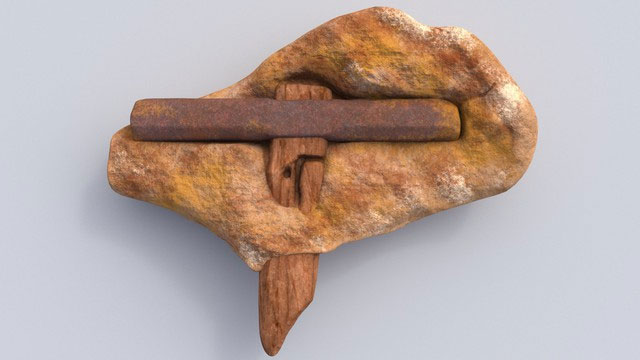 Nhiều nghiên cứu đã được thực hiện để xác định nguồn gốc và niên đại của chiếc búa.