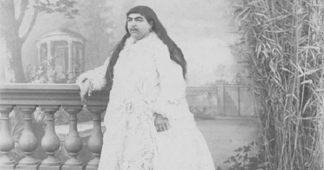 Kỳ lạ gu làm đẹp của người Ba Tư, phụ nữ râu ria xồm xoàm được coi là vẻ đẹp chuẩn