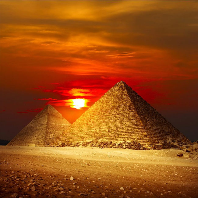 dai-kim-tu-thap-giza-1 Đại Kim tự tháp Giza là công trình vĩ đại cao đến 139m