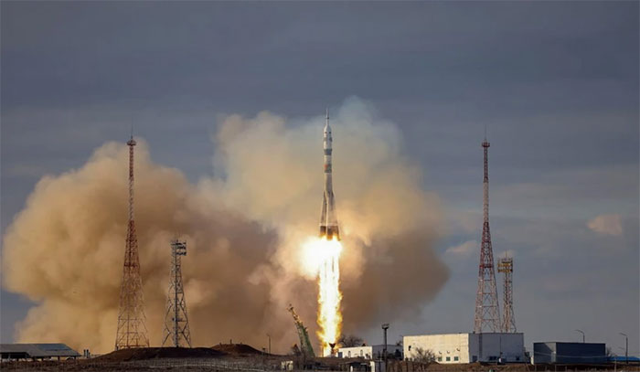 phong-tau-vu-tru-soyuz-25 Tàu vũ trụ Soyuz MS-25 của Nga được phóng từ sân bay vũ trụ Baikonur ở Kazakhstan