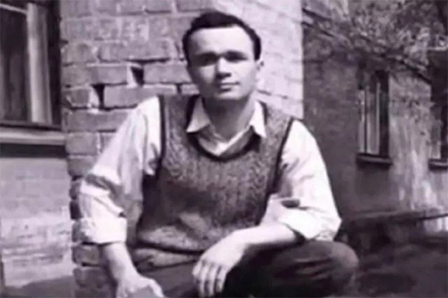 Sergei Ponomarenko.