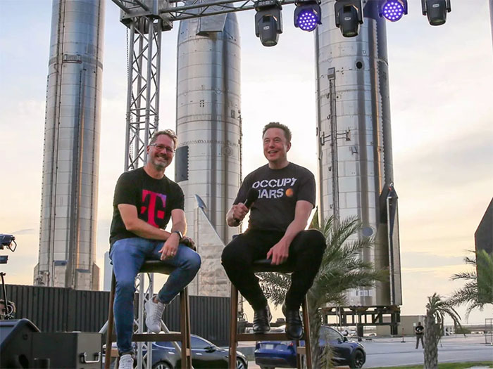 elon-musk-1 Nhà mạng T-Mobile của Mỹ kết hợp cùng vệ tinh Starlink