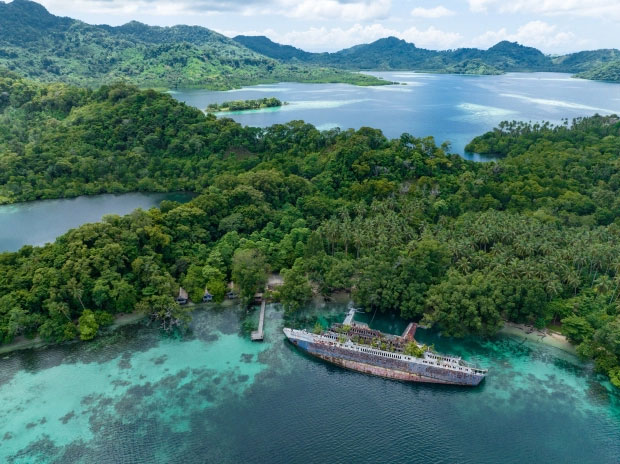 tau-world-discovery-1-1 Vụ tai nạn đã khiến con tàu khổng lồ mắc kẹt lại Quần đảo Solomon