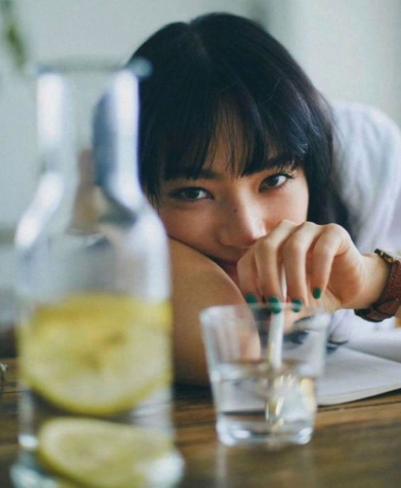 uong-nhieu-nuoc-2 Uống quá nhiều nước đôi khi gây ra bệnh nặng và thậm chí tử vong.