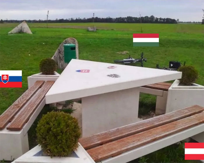 Đường biên giới Áo-Hungary-Slovakia