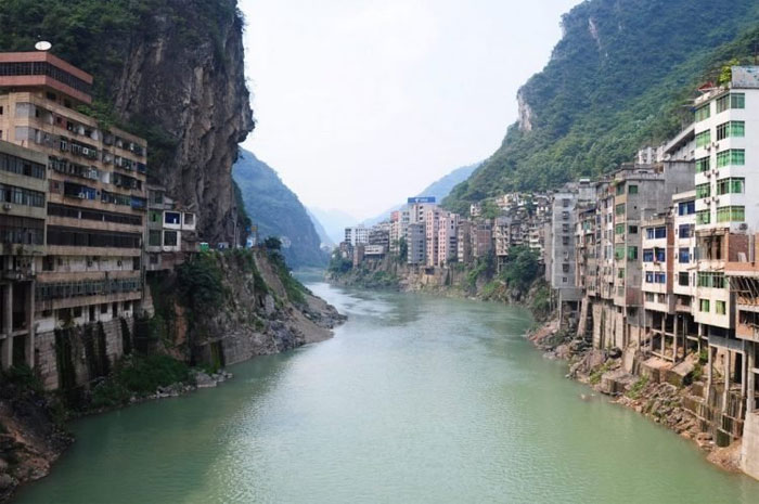 Thành phố nằm hai bên bờ sông Nanxi