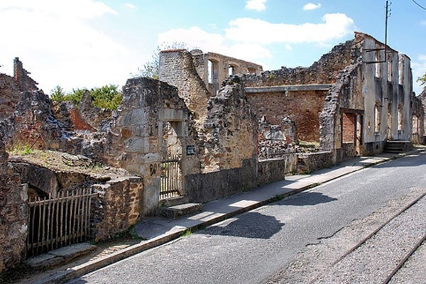Thị trấn Oradour-sur-Glane, Pháp