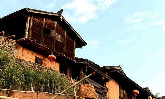 Người dân ở đây vẫn giữ lối sống truyền thống của người Khách Gia.