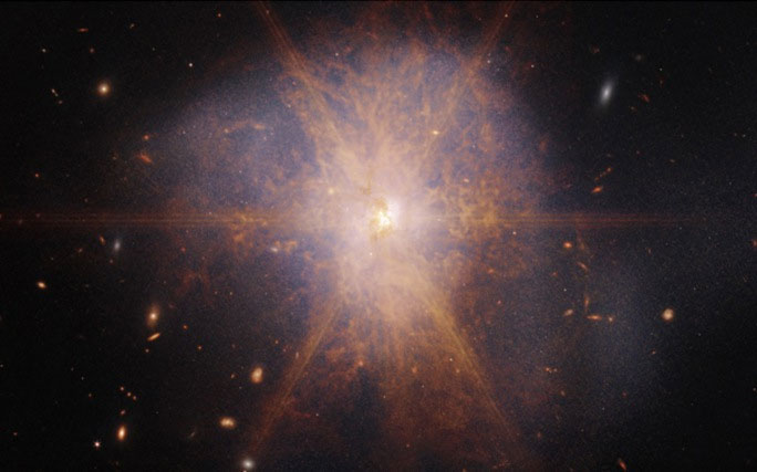 thien-ha-hop-nhat-arp-220 Thiên hà hợp nhất Arp 220