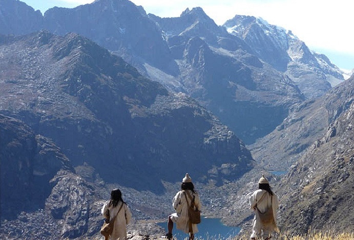 Tộc người Kogi sống ở dãy núi Sierra Nevada, Colombia Tộc người Kogi sống ở dãy núi Sierra Nevada, Colombia