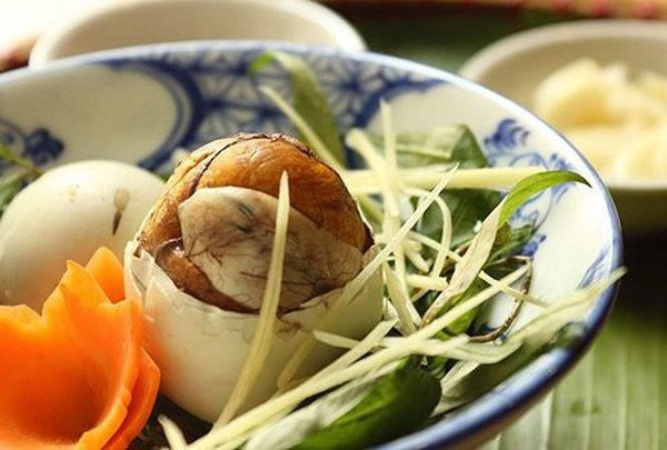trung-vit-lon-4 Trứng vịt lộn