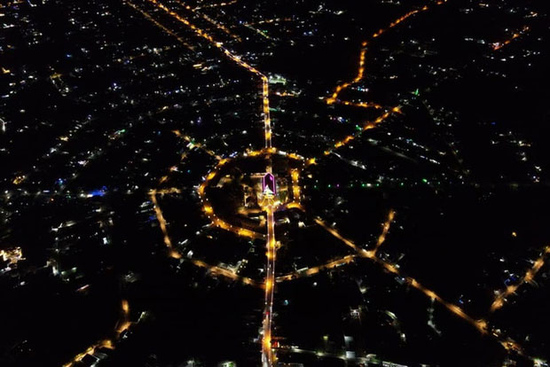 Vẻ đẹp của làng Tân Hà ngày và đêm khi nhìn từ trên cao