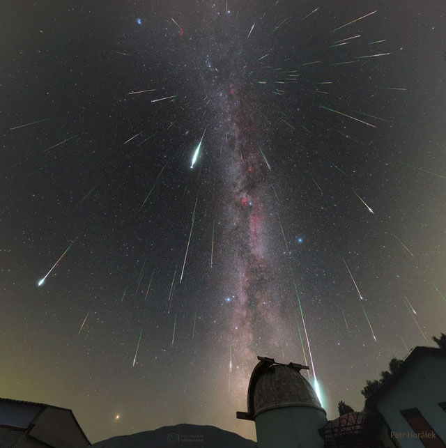 mua-sao-bang-perseids-1 Mưa sao băng Perseids