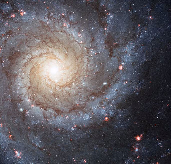 thien-ha-ngc-628 Hình ảnh về thiên hà NGC 628 được chụp từ kính Hubble của NASA